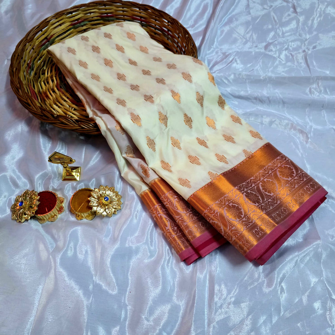 1000 Putta Bridal Soft Silk